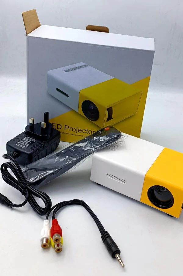 Meer YG-300 Mini Projector – Portable LED Pico | Mini Projector UAE