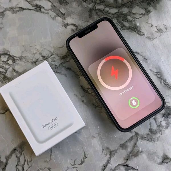 10000mAh MagSafe Wireless Power Bank – Fast Charge for iPhone | UAE